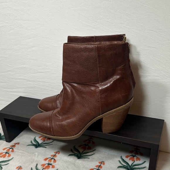 Bandalino Brown Leather Ankle Boots - Classic Stack Heel - Picture 5 of 5